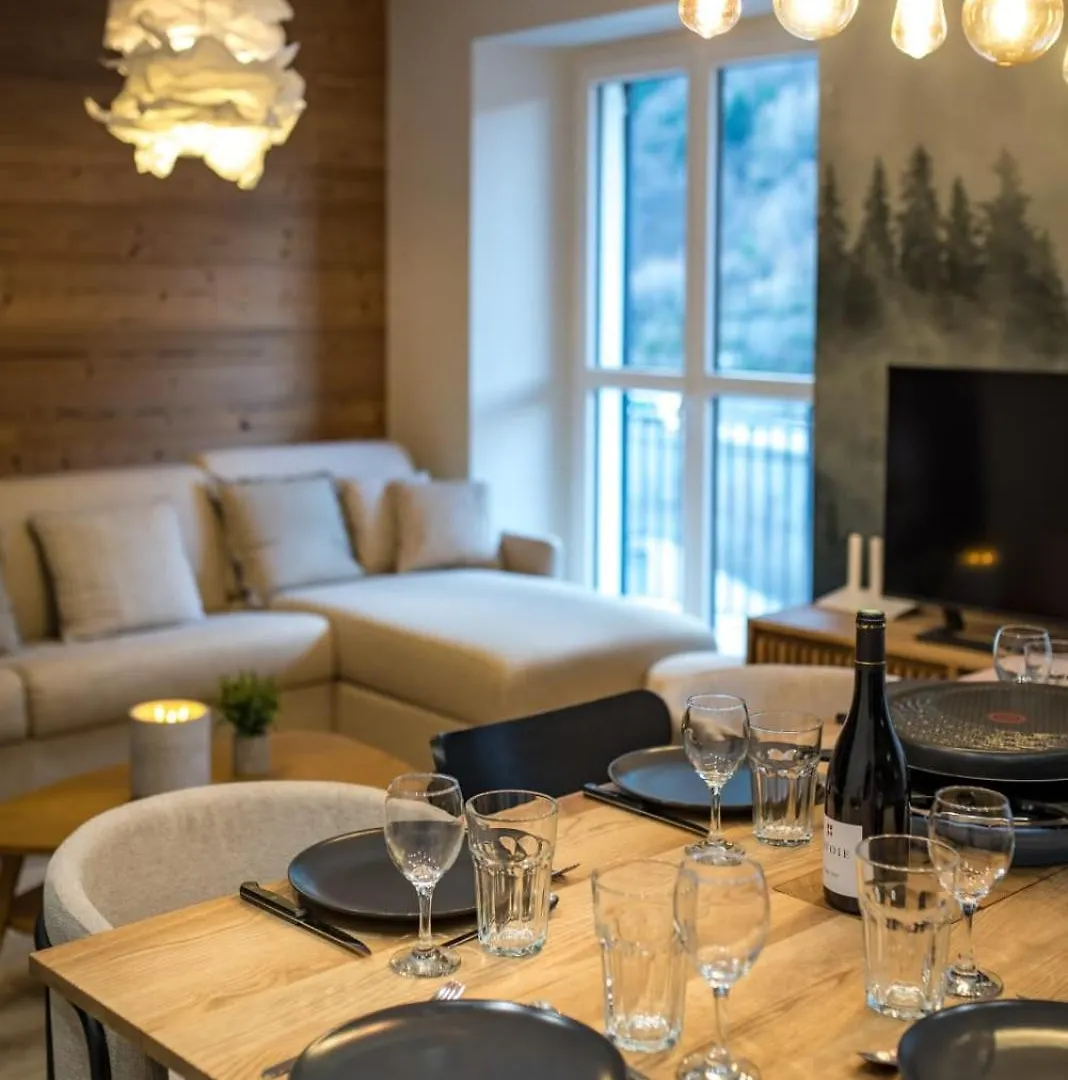6 To 8 People In Orelle Access To The 3 Valleys Apartamento